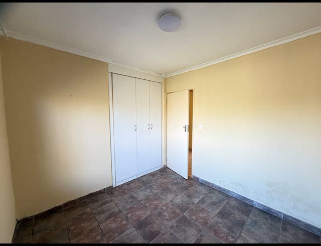 2 BEDROOM TOWNHOUSE FOR SALE IN ANDEON
